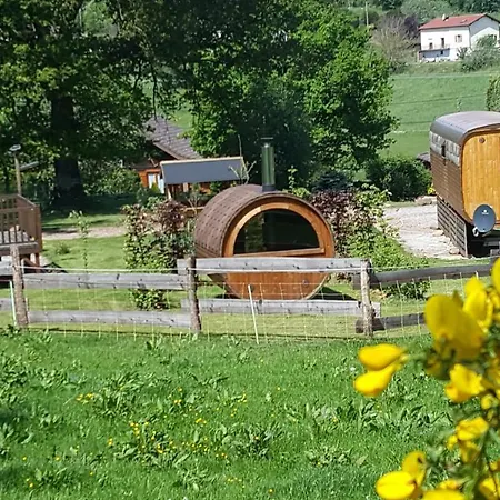 Ma Roulotte Sous Les Chenes 