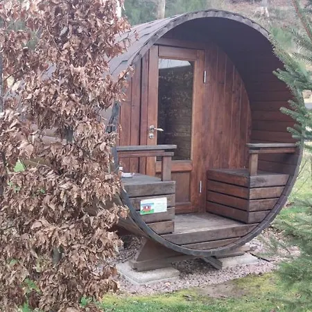 Campsite Ma Roulotte Sous Les Chenes 
