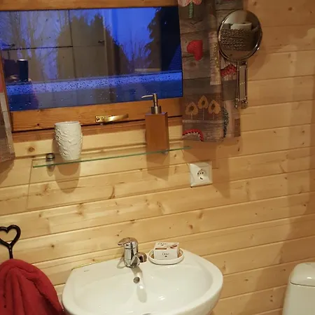 Ma Roulotte Sous Les Chenes 