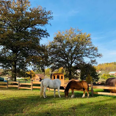 Ma Roulotte Sous Les Chenes 