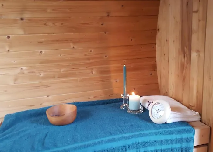 Kemp Ma Roulotte Sous Les Chenes 