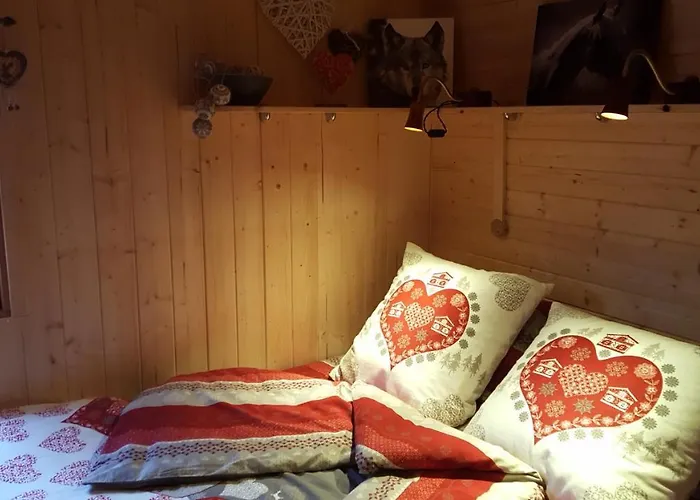 Ma Roulotte Sous Les Chenes 