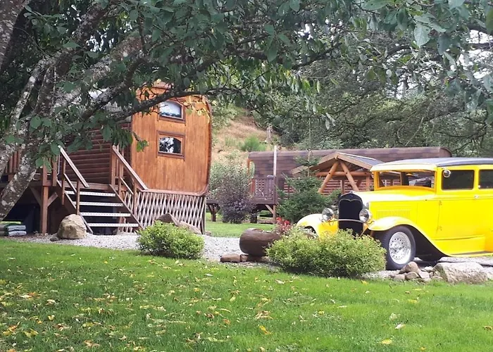 Ma Roulotte Sous Les Chenes 