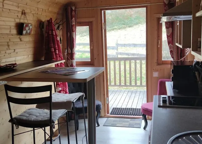 Ma Roulotte Sous Les Chenes 