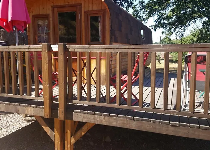 Kemp Ma Roulotte Sous Les Chenes 