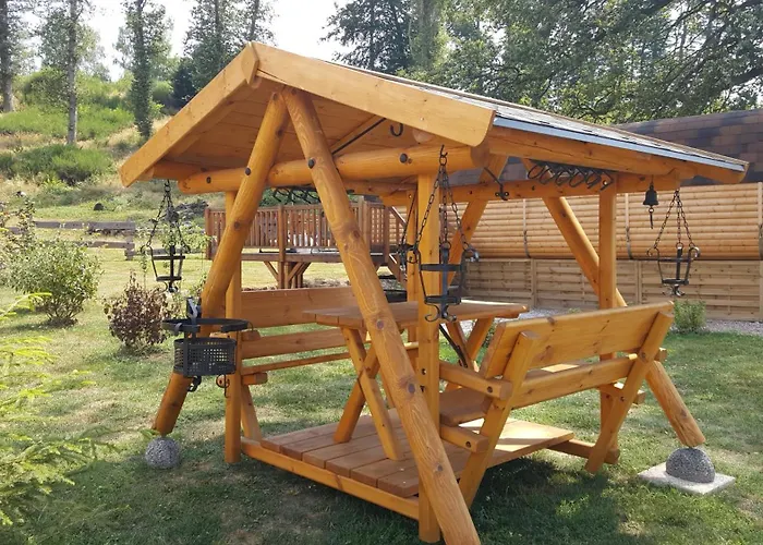 Ma Roulotte Sous Les Chenes 