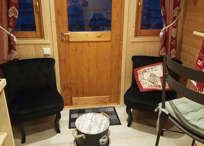 Ma Roulotte Sous Les Chenes 