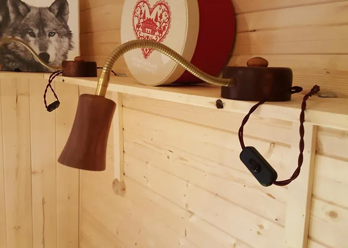 Kemp Ma Roulotte Sous Les Chenes 